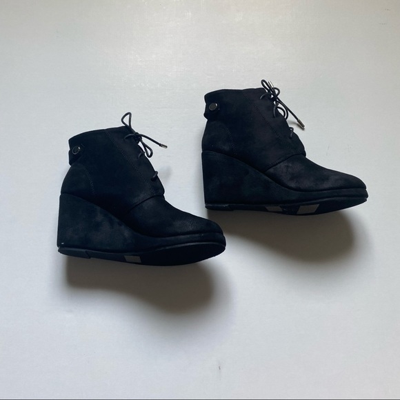 Chase + Chloe Rosa Black Suede Wedge Boots Size 7 - Picture 3 of 11